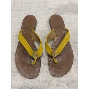Tory Burch Thora Sandal Women’s 8 Thong Flip Flop Yellow Logo Patent Leather